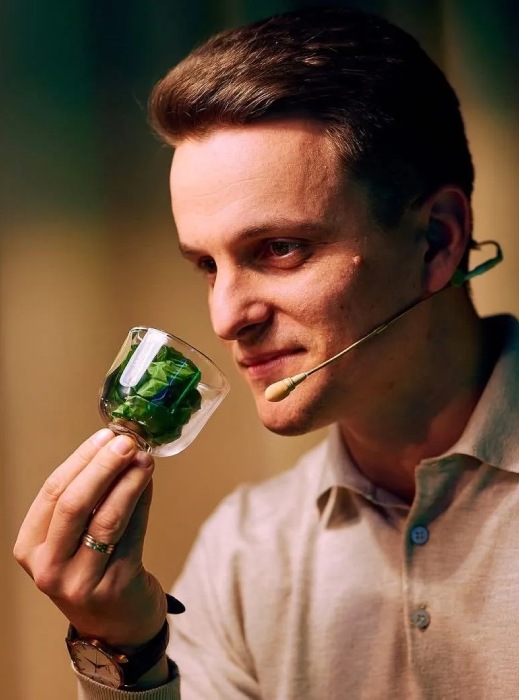 Из чего складывается цена за парфюм и как выбрать свой аромат? Спросили у парфюмера